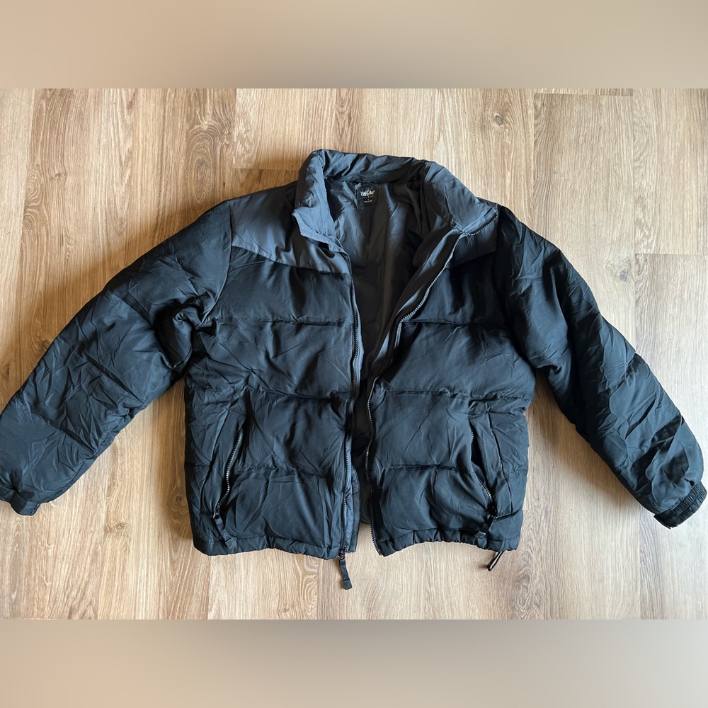Black Mossimo Puffer Jacket, Large